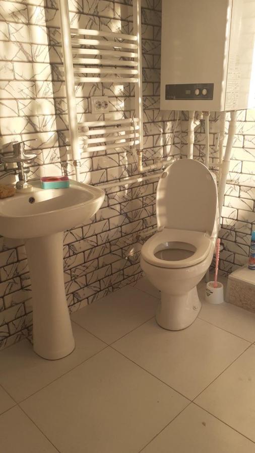 Chveni Ezo Hotel Ambrolauri Buitenkant foto