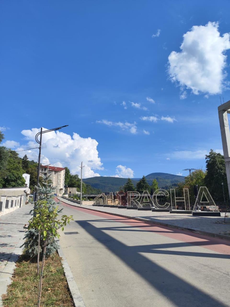 Chveni Ezo Hotel Ambrolauri Buitenkant foto