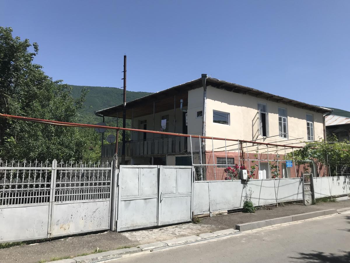 Chveni Ezo Hotel Ambrolauri Buitenkant foto